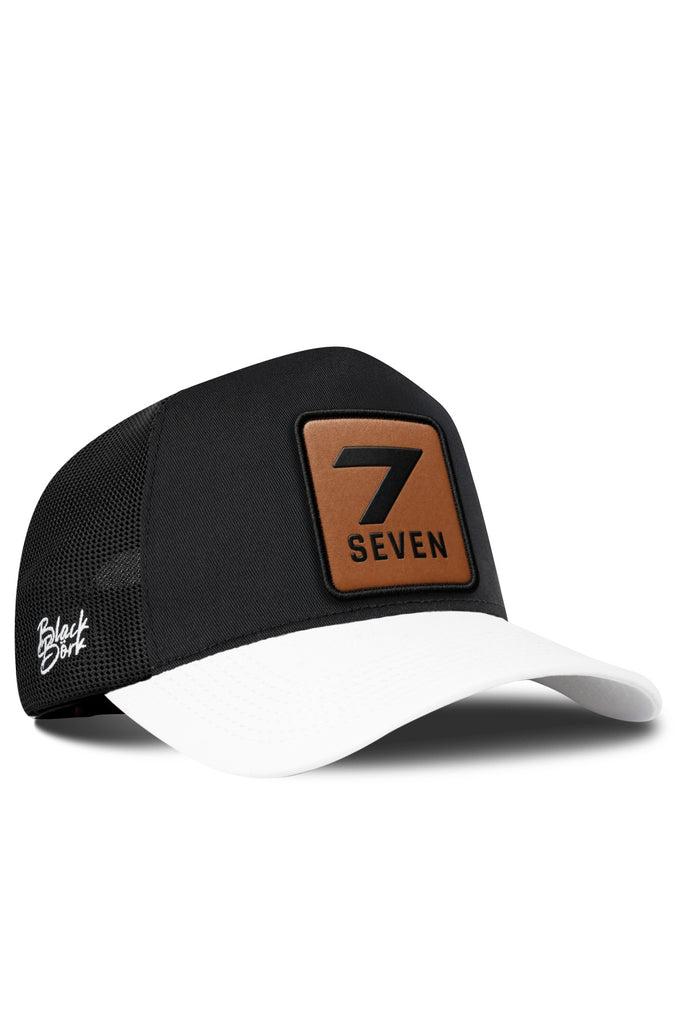 7 Numara Logolu Beyaz-Siyah Trucker Şapka