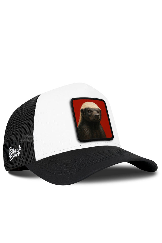 Bal Porsuğu Logolu Siyah-Beyaz Trucker Şapka