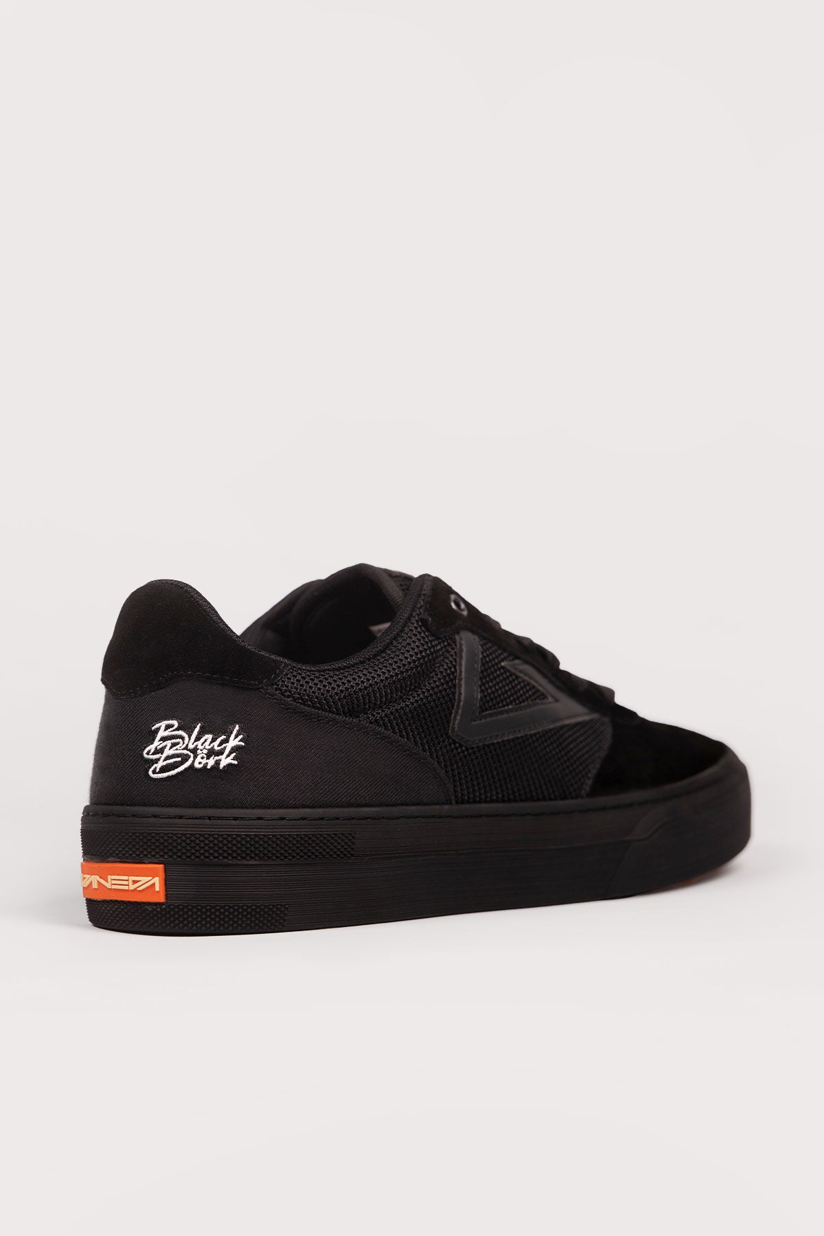 BlackBörk x VANEDA S3 Sneakers