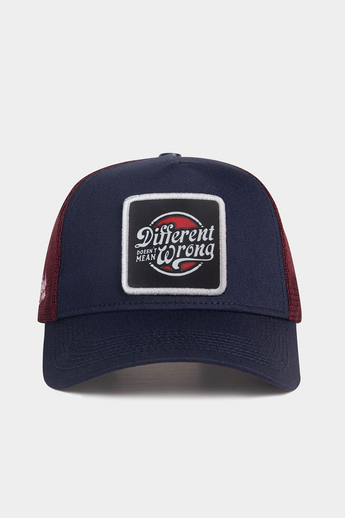 Different Wrong Logolu Lacivert-Bordo Trucker Şapka