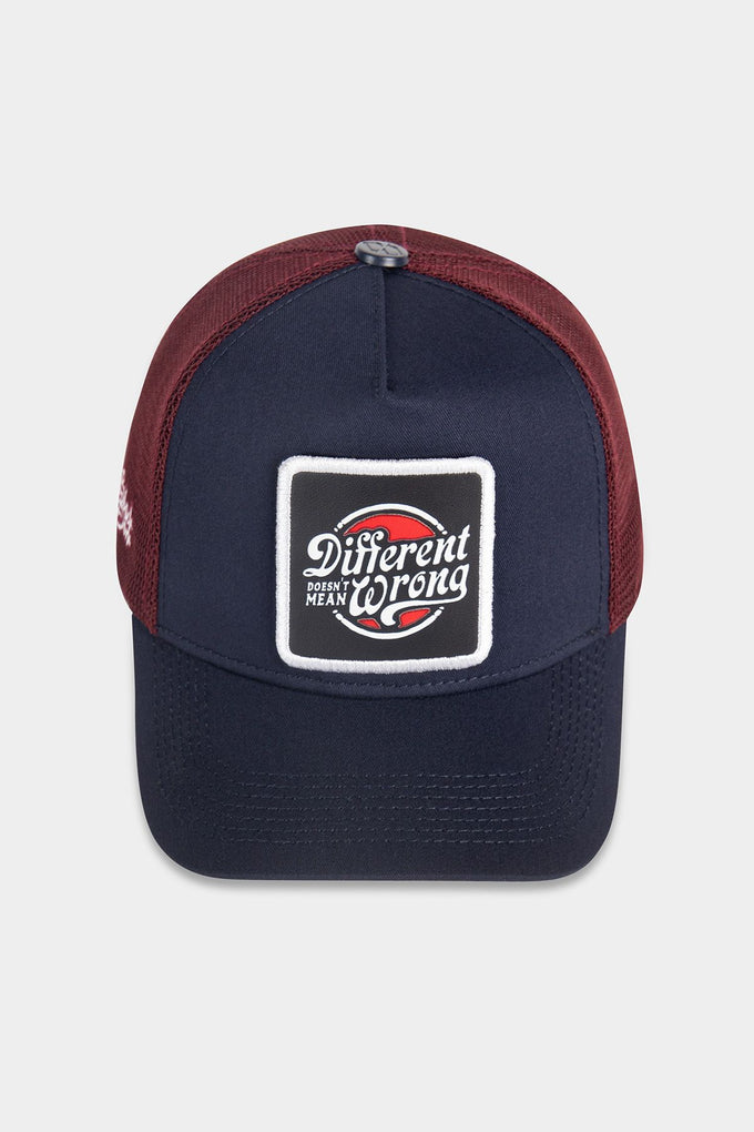 Different Wrong Logolu Lacivert-Bordo Trucker Şapka