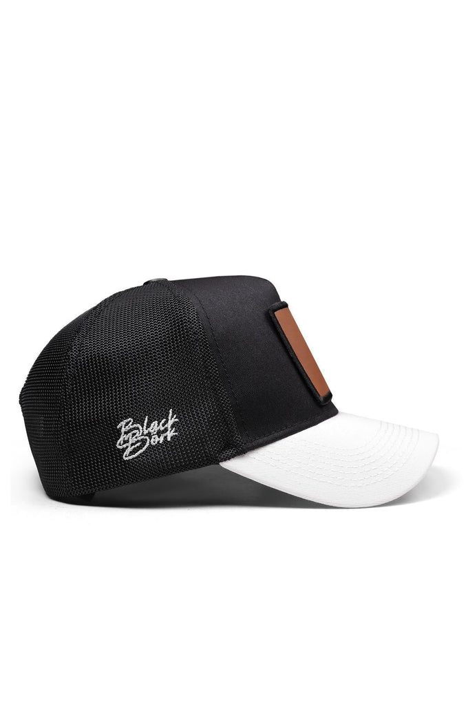mountains-logolu-beyaz-siyah-trucker-sapka-2268 - BlackBörk TR