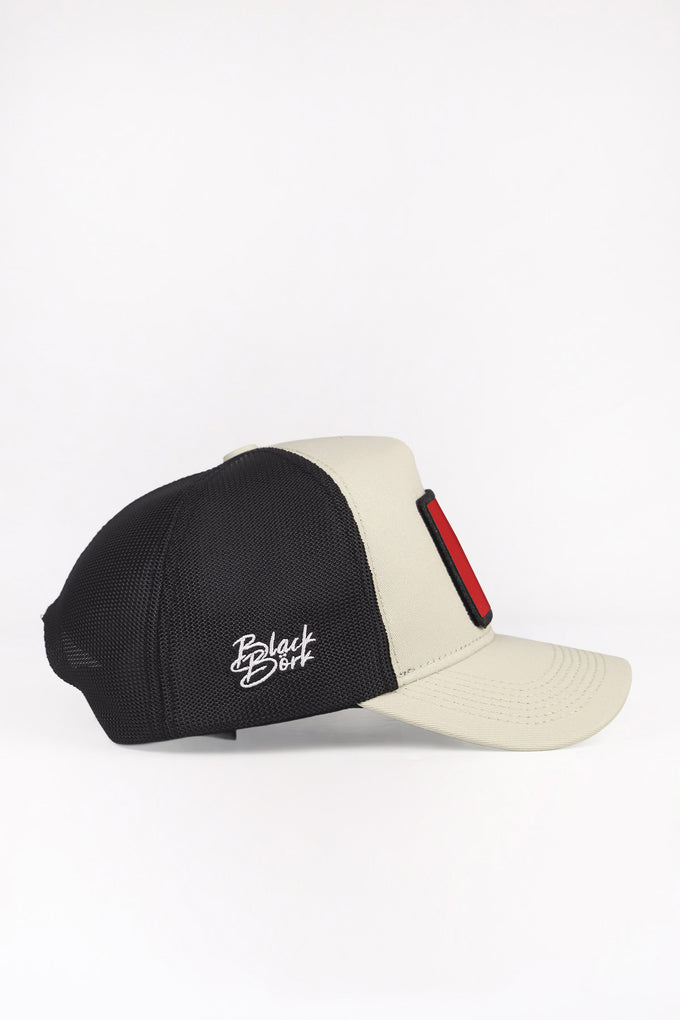 Parmak Logolu Bej Siyah Trucker Şapka