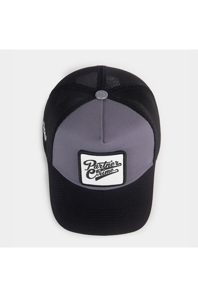 partner-in-crime-logolu-siyah-gri-trucker-sapka-2626 - BlackBörk TR