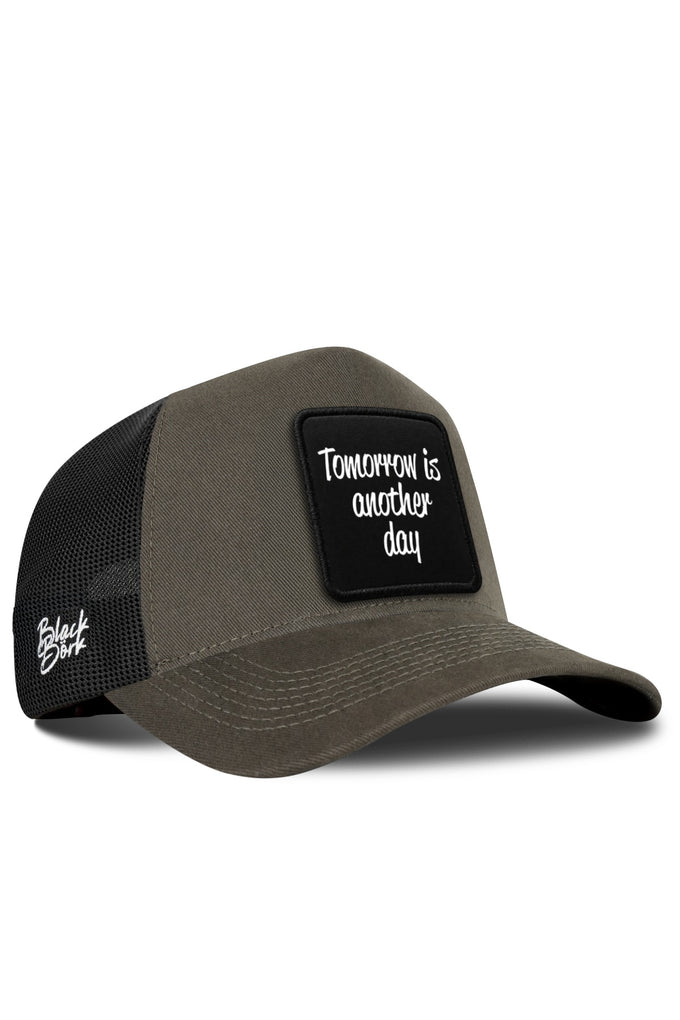 Tomorrow is another day Logolu Haki-Siyah Trucker Şapka